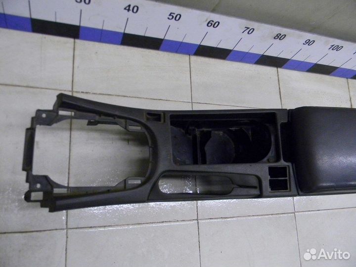 Подлокотник Maxima (A33) 2000-2005