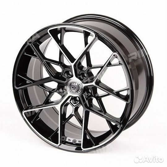 Литой диск HRE R17 5x100