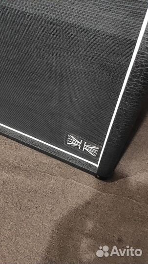 Гитарный кабинет Marshall 1960 AV