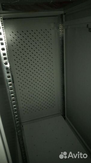 Шкаф телекоммуникационный 24u