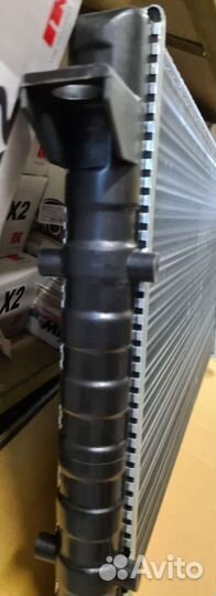 Радиатор охлаждения Volkswagen passat B3/B4