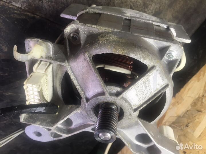 Двигататель стиральной машины