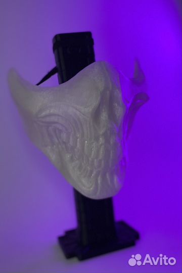 Маска из игры mortal combat для интерьера