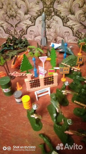 Набор солдатиков с диораммой