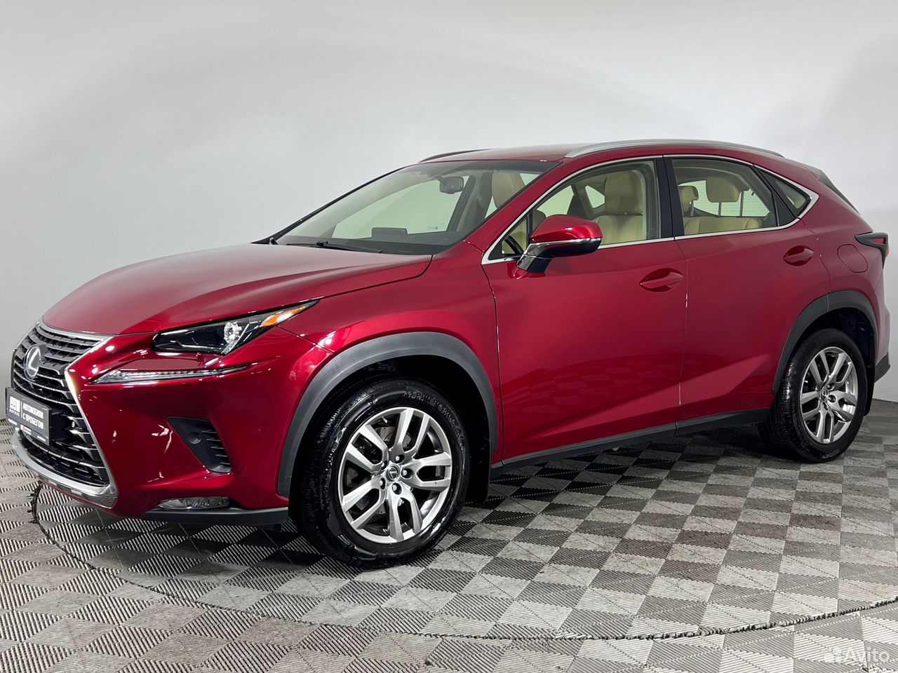 Lexus NX 2.0 AT, 2018, 111 900 км