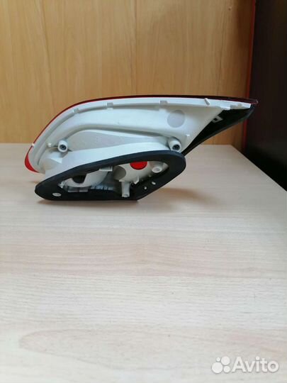 Задний фонарь Opel astra