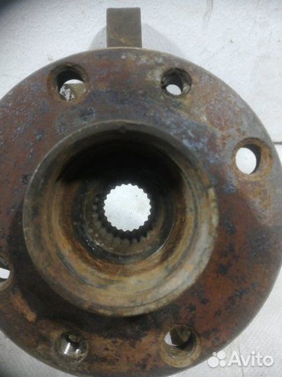 Кулак поворотный передний левый LADA Granta 2190