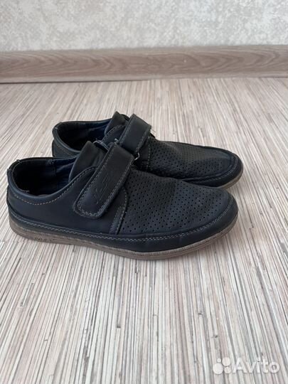 Ботинки для мальчика 32размер