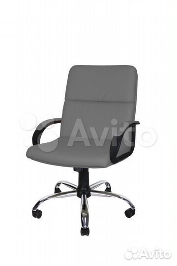 Офисное кресло