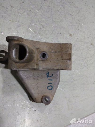 Кронштейн опоры двигателя LADA 2110 2110 1995-2014