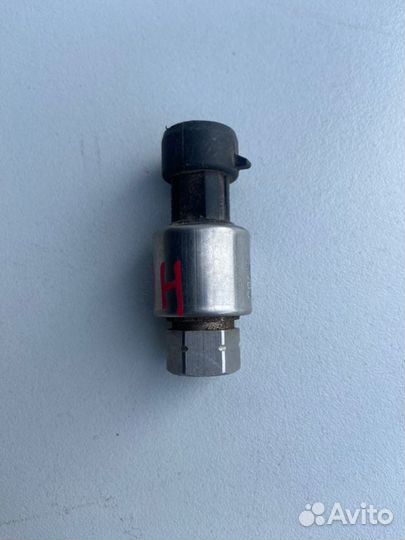 Датчик кондиционера Renault Logan