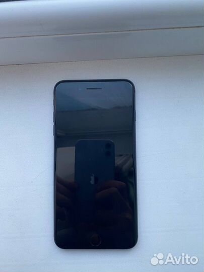 iPhone 8 Plus, 64 ГБ