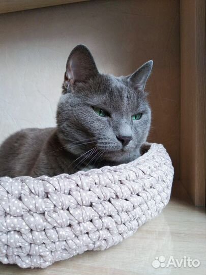 Вязаная лежанка для котика или небольшой собачки