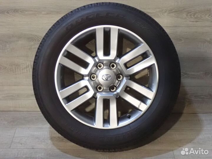 Комплект оригинальных колес R20 Toyota FJ Cruiser