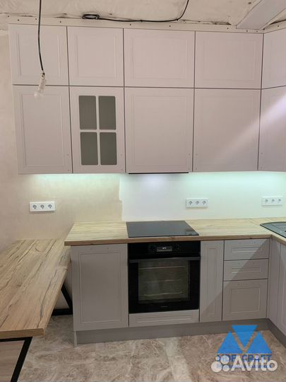 Кухня / Кухни на заказ / Кухонный гарнитур