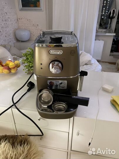 Кофеварка рожковая delonghi