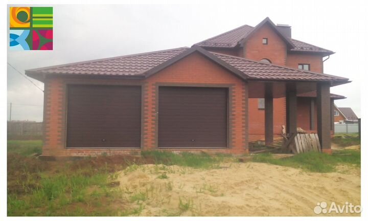 Секционные ворота для гаража alutech