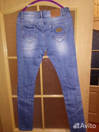 Джинсы