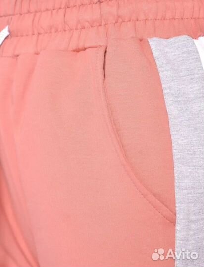 Костюм спортивный женский на молнии новый