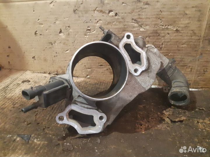 Патрубок воздухозаборника Cadillac SRX1 (2003-2009