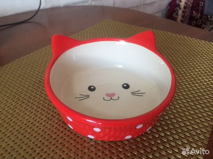 Керамическая миска ддя кошек