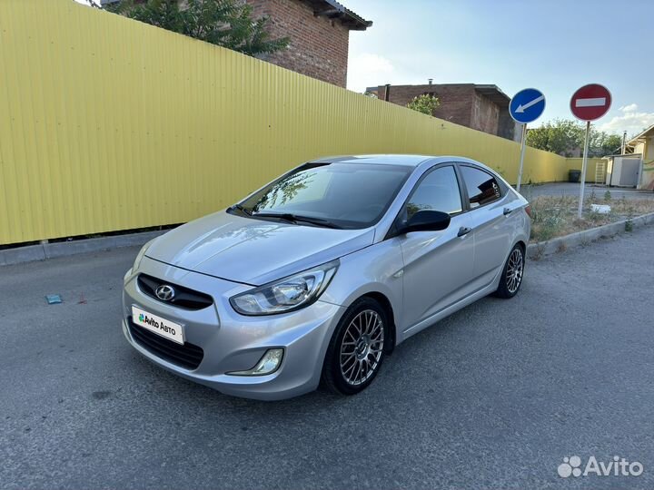 Hyundai Solaris 1.6 AT, 2013, 199 000 км