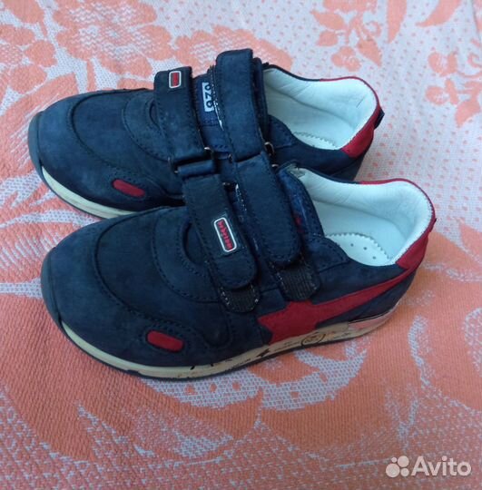 Кроссовки для мальчика 26