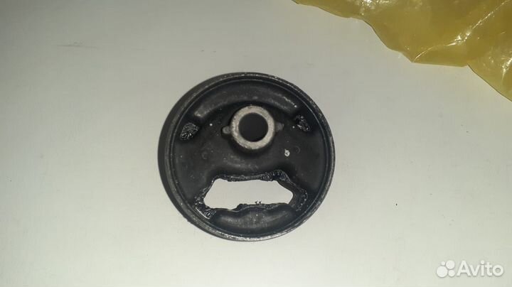 21835-1C250 Опора двигателя левая hyundai getz 02