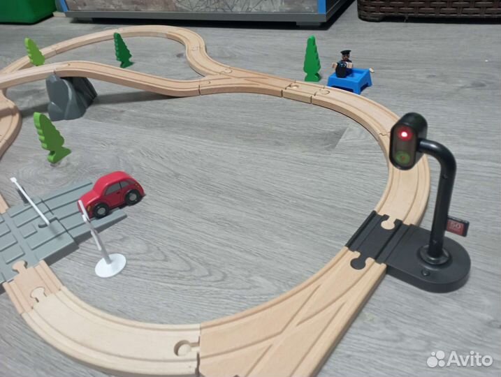 Деревянная железная дорога