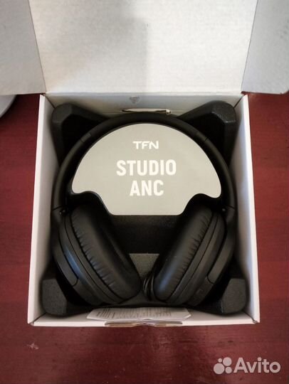 Наушники беспроводные накладные TFN Studio