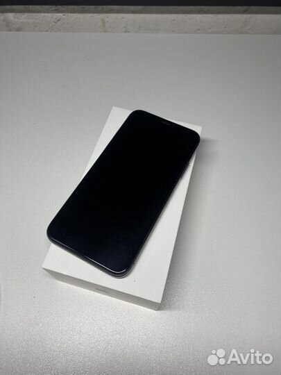 iPhone X, 256 ГБ