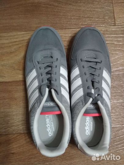 Кроссовки adidas