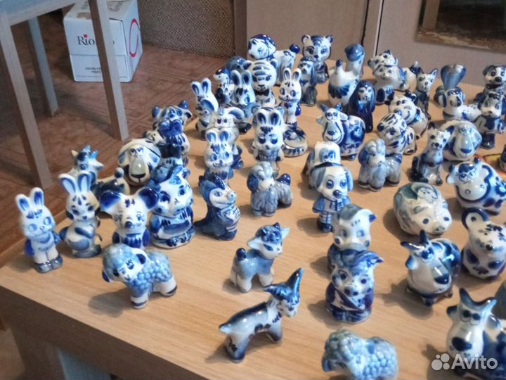 Коллекционные фигурки гжель