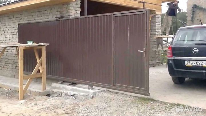 Установка откатных ворот