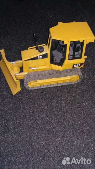 Макет бульдозера