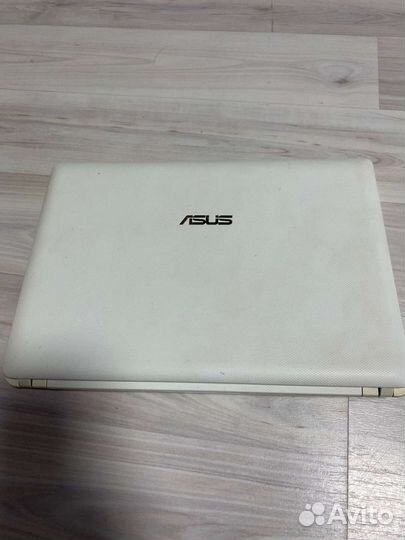 Нетбук asus eee pc x101ch
