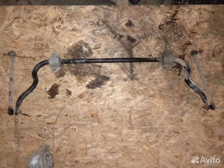 Стабилизатор передний Mercedes-Benz C-Class W204