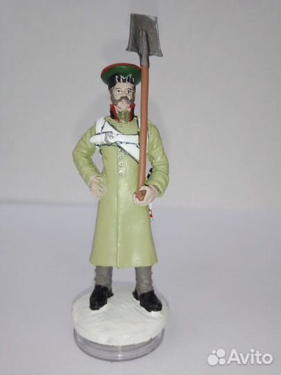 Минер пионерского полка оловянный солдатик