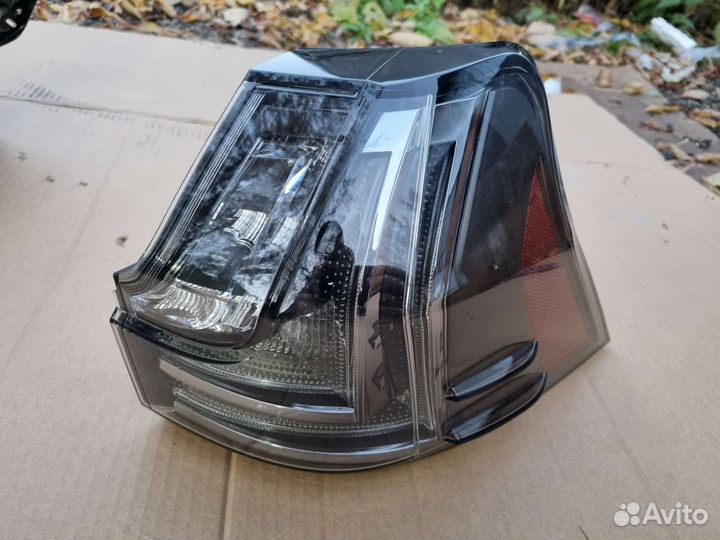 Фонарь Lexus LX 450D Black Vision с дефектом