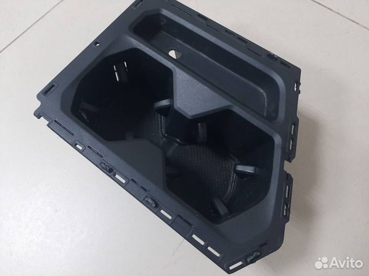 Подстаканник Volkswagen Tiguan 2017