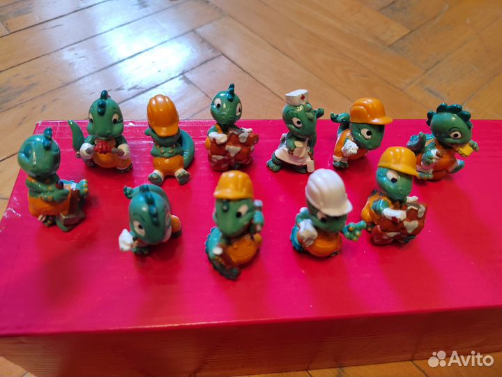 Игрушки из киндера