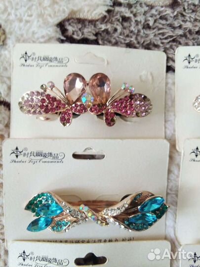 Заколки для волос