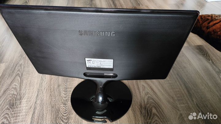 Монитор Samsung Sync master S22A350N