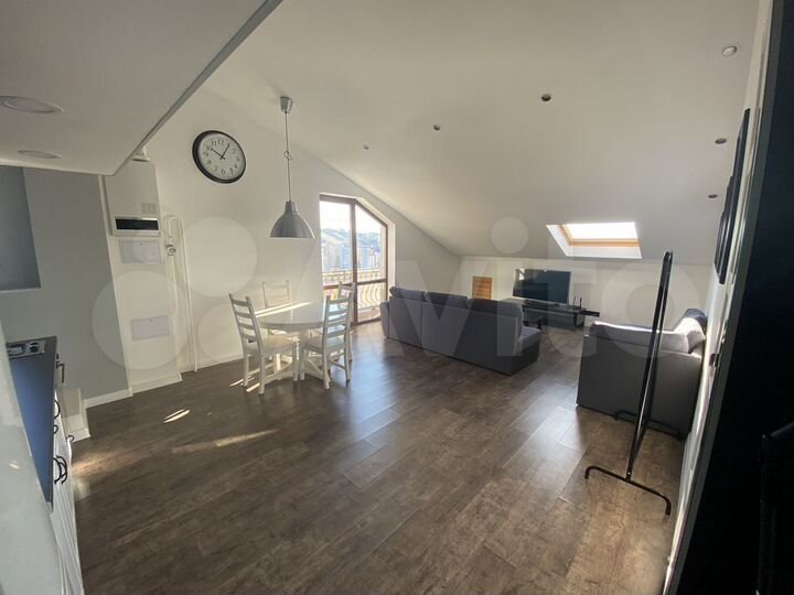 1-к. квартира, 58 м², 4/4 эт.