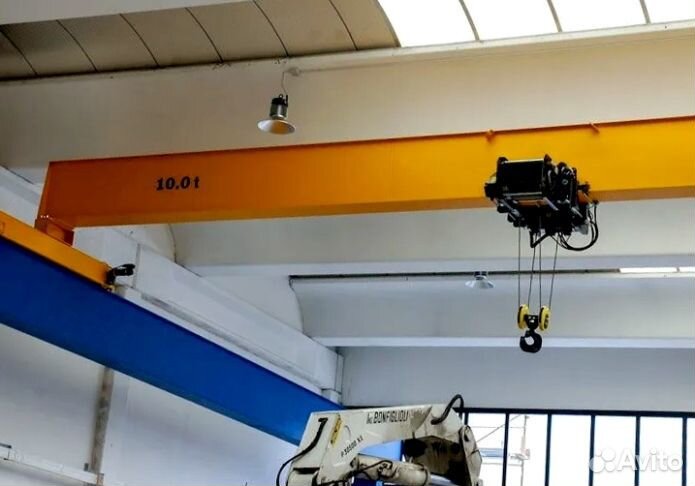 Опорный мостовой кран кмо для грузоподъемных задач