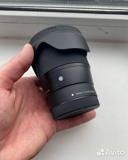 Объектив Sigma 16 мм f 1.4 для canon EF-M