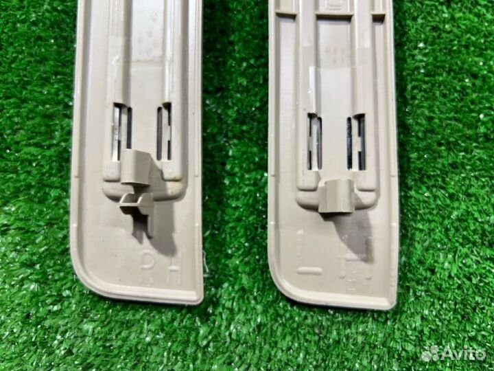 Накладка на порог салона Toyota Ipsum ACM26 2AZ-FE