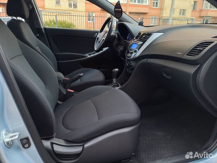 Hyundai Solaris 1.6 AT, 2012, 68 977 км