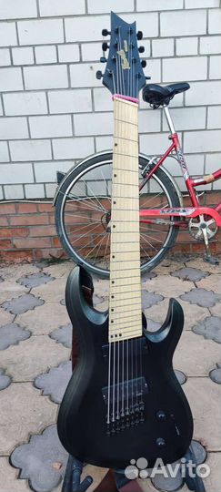 Электрогитара