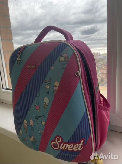Школьный рюкзак